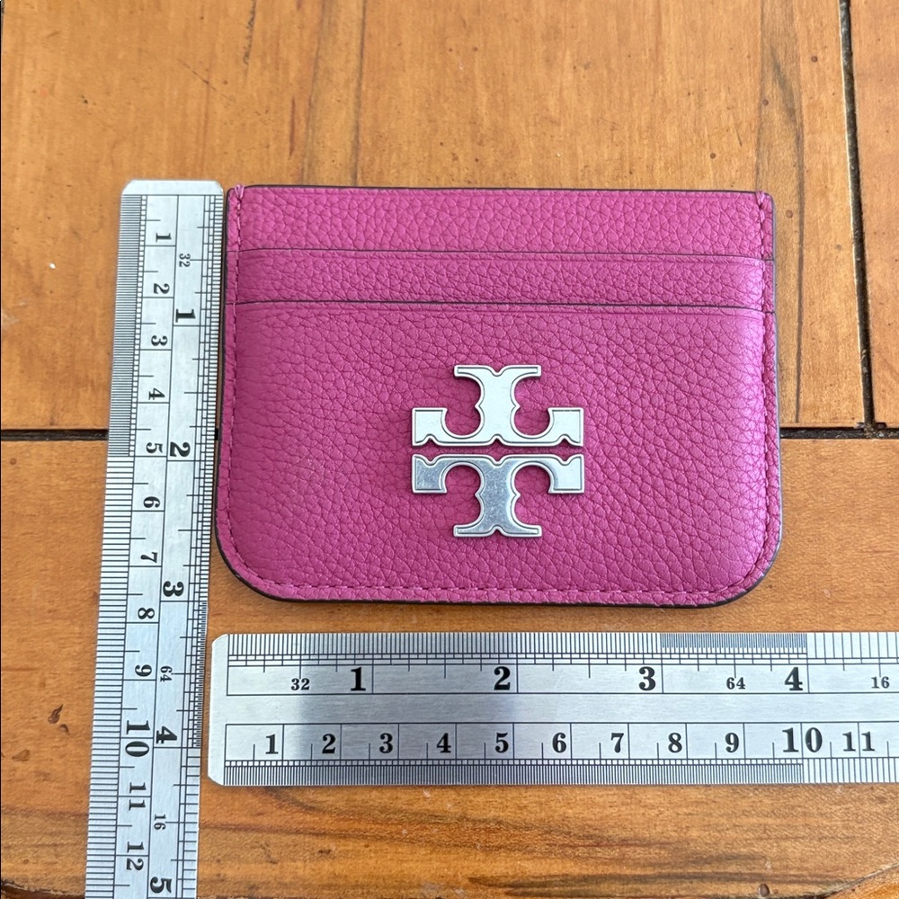 Tory Burch pink fuchsia plumberry ELEANOR PEBBLED CARD CASE EUC - Picture 9 of 9